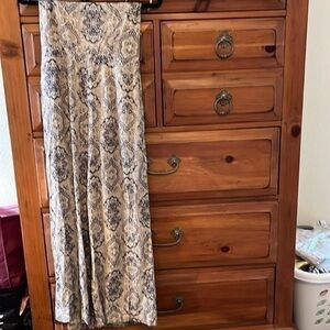 Hem & Thread Women’s Tan And Blue Paisley Jumpsuit Size Small NWT